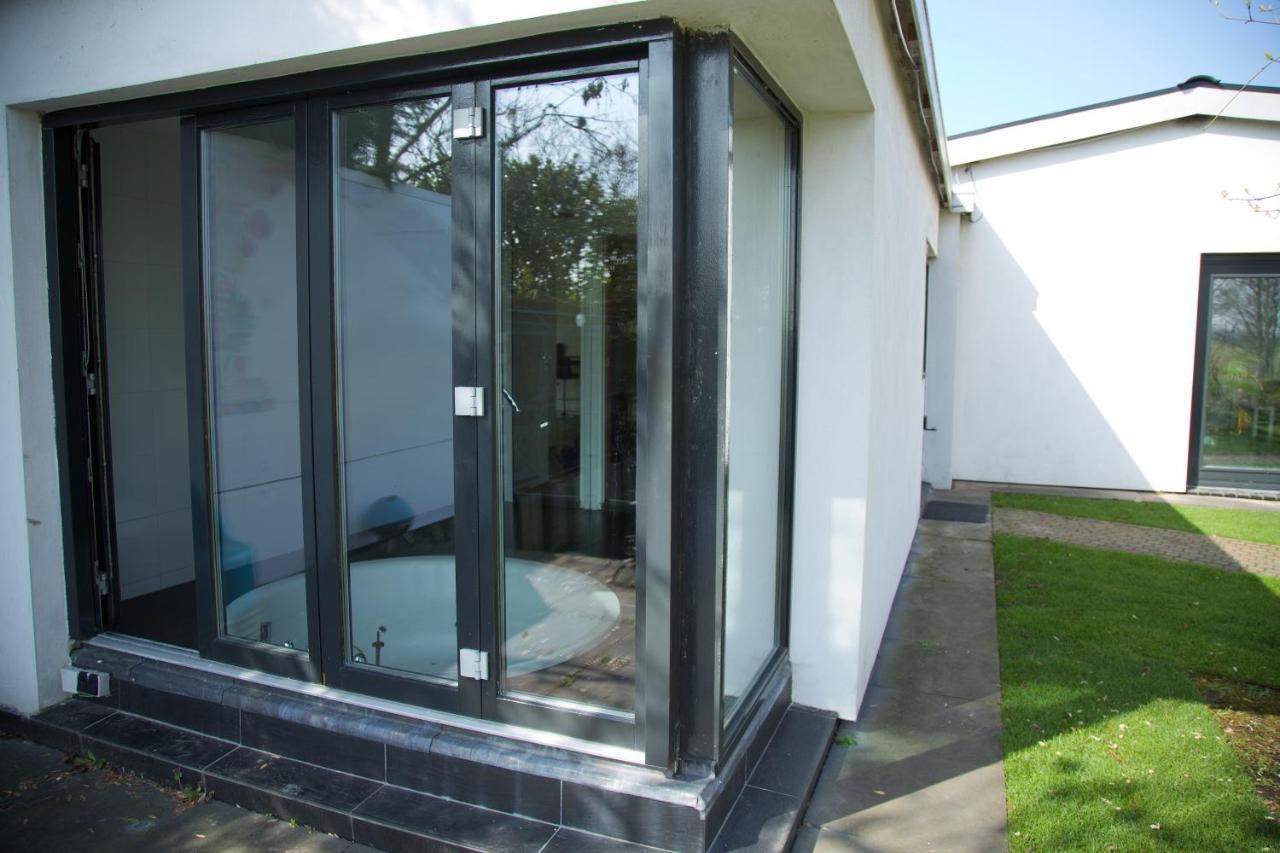 Bungalow Haarlem Amsterdam With Jacuzzi Vijfhuizen Dış mekan fotoğraf